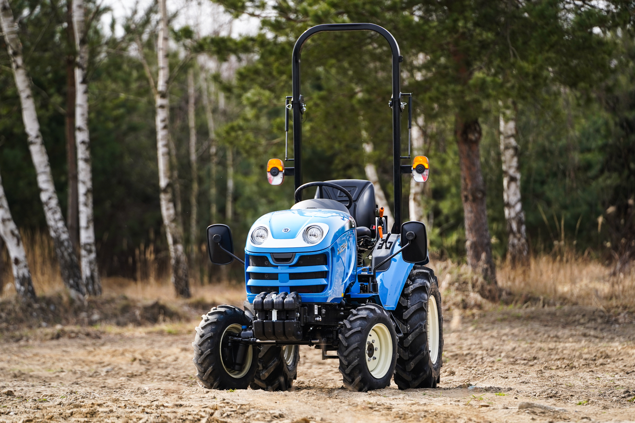 LS-Tractor-XJ25-HST-4-x-4-244-KM